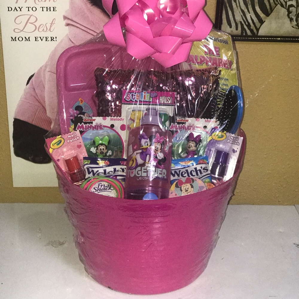 Minnie Mouse gift buck
